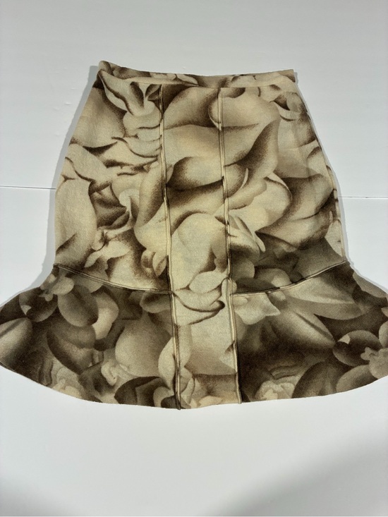 Anthropologie Dresses & Skirts - Anthropologie Moth Floral A-Line Peplum Skirt in Beige and Brown